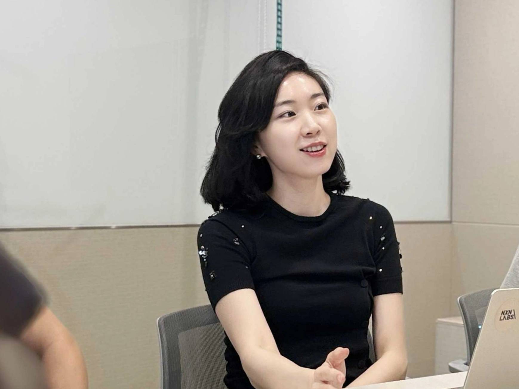 Featured image for Jen Rhi