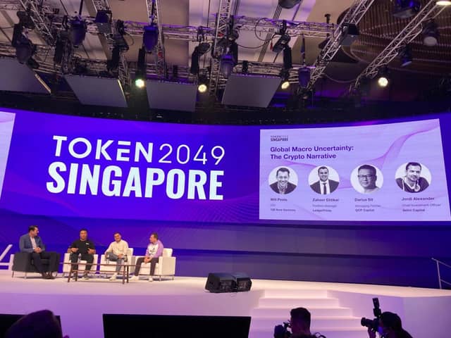 TOKEN2049
