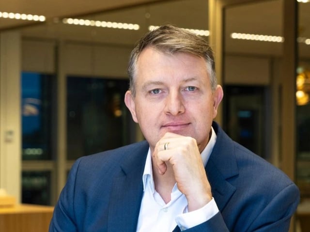 Jan-Oliver Sell