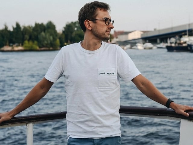 Vladimir Tikhomirov